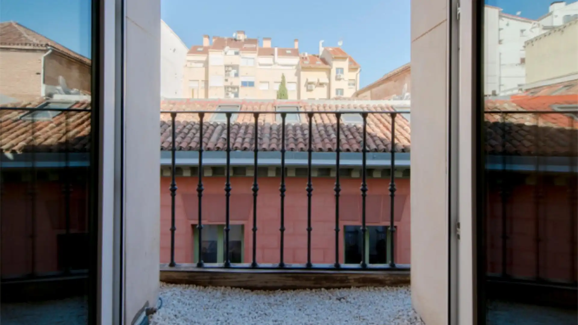 Piso en  Calle de Pelayo 44 - Foto 5