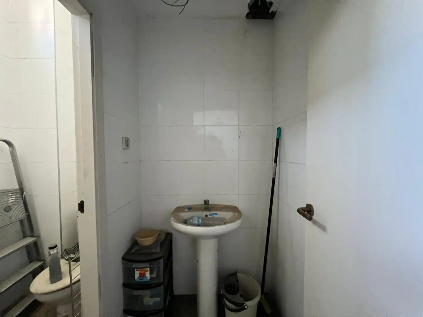 Local comercial en Sabadell - Foto 12
