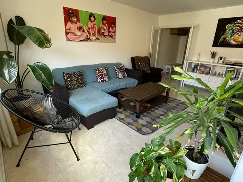 Piso en calle de Bellet, 12