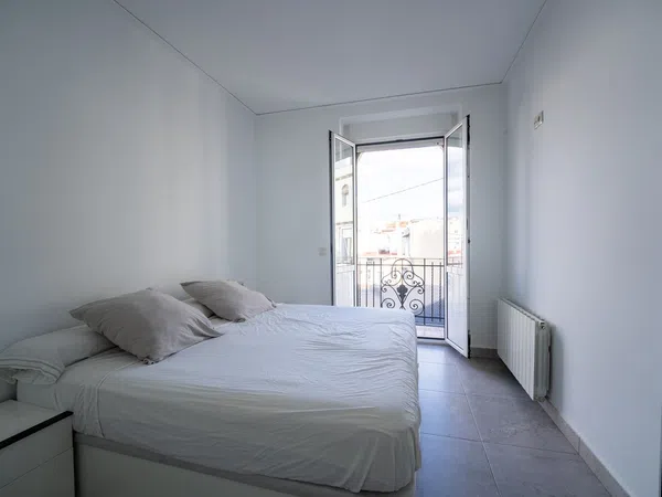 Piso en calle de Cadis, 60 - Foto 2