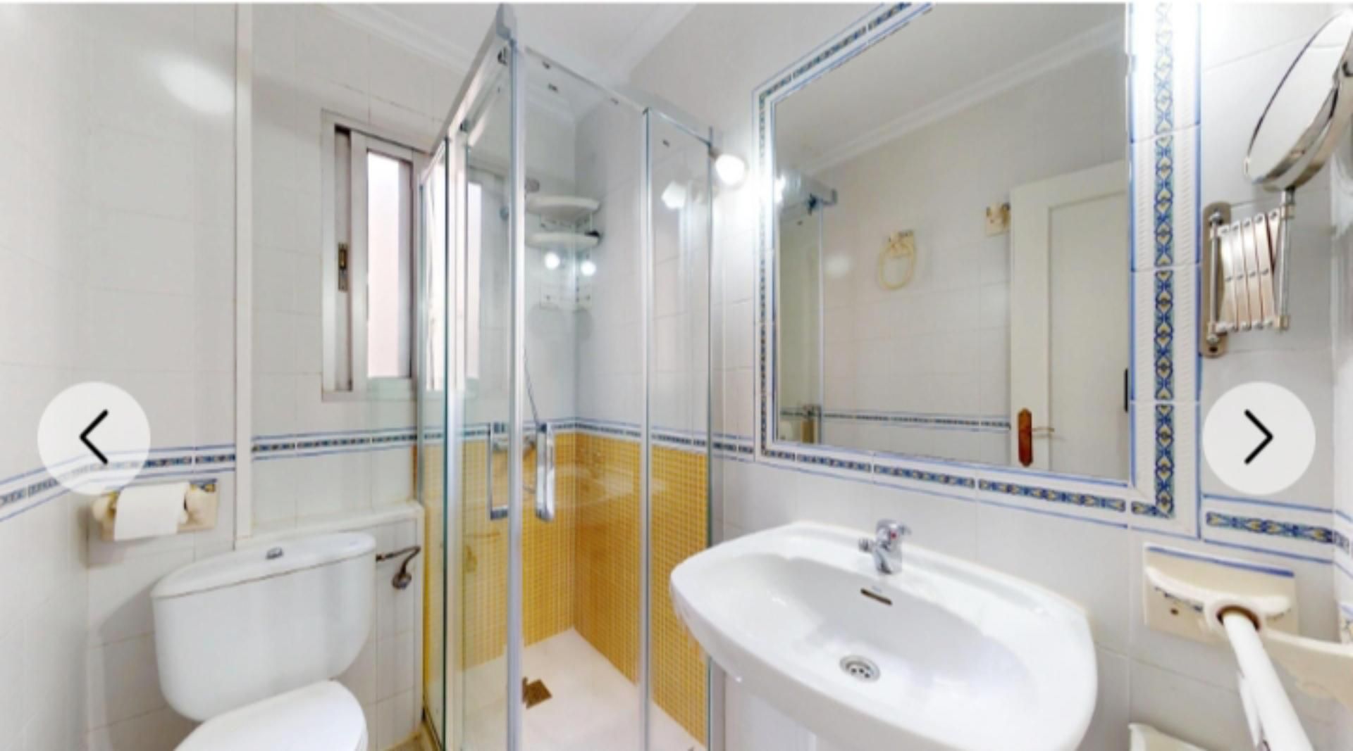 Piso en  Calle José María Valdenebro 17 - Foto 12