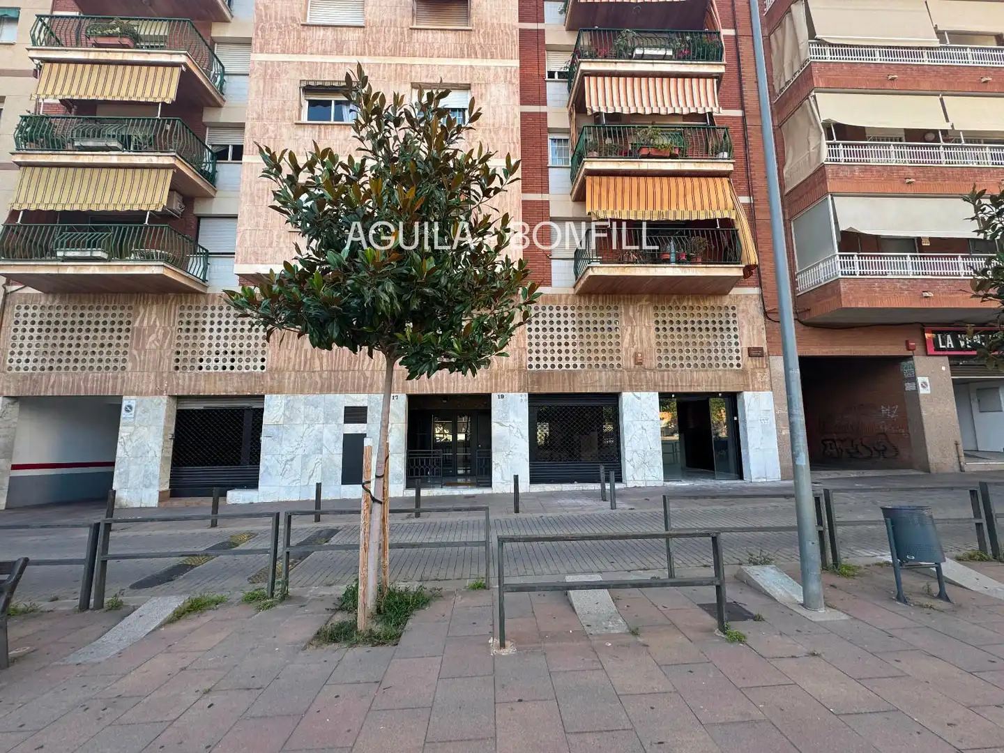 Local comercial en  Córcega 17 - Foto 4