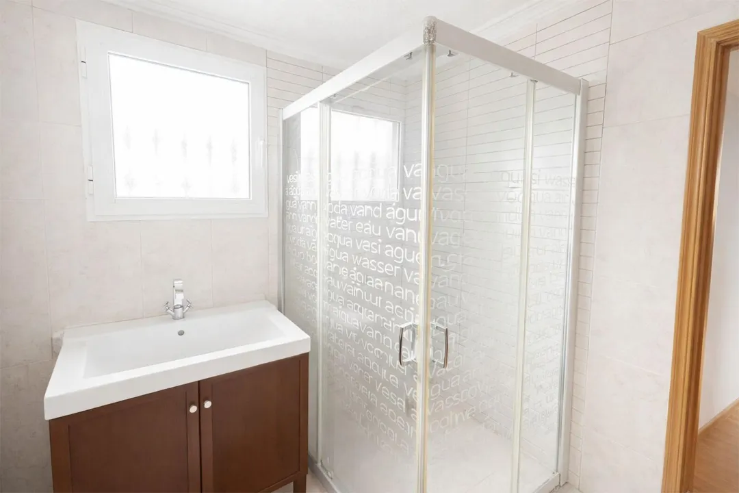 Casa adosada en  Calle la Loma 32 - Foto 9