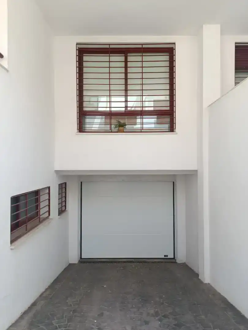 Casa adosada en  Calle Miguel Servet 14 - Foto 3