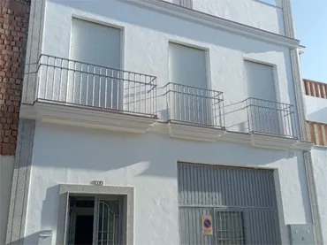 Casa adosada en  Calle Antonoi Perez Perez 12 - Foto 1