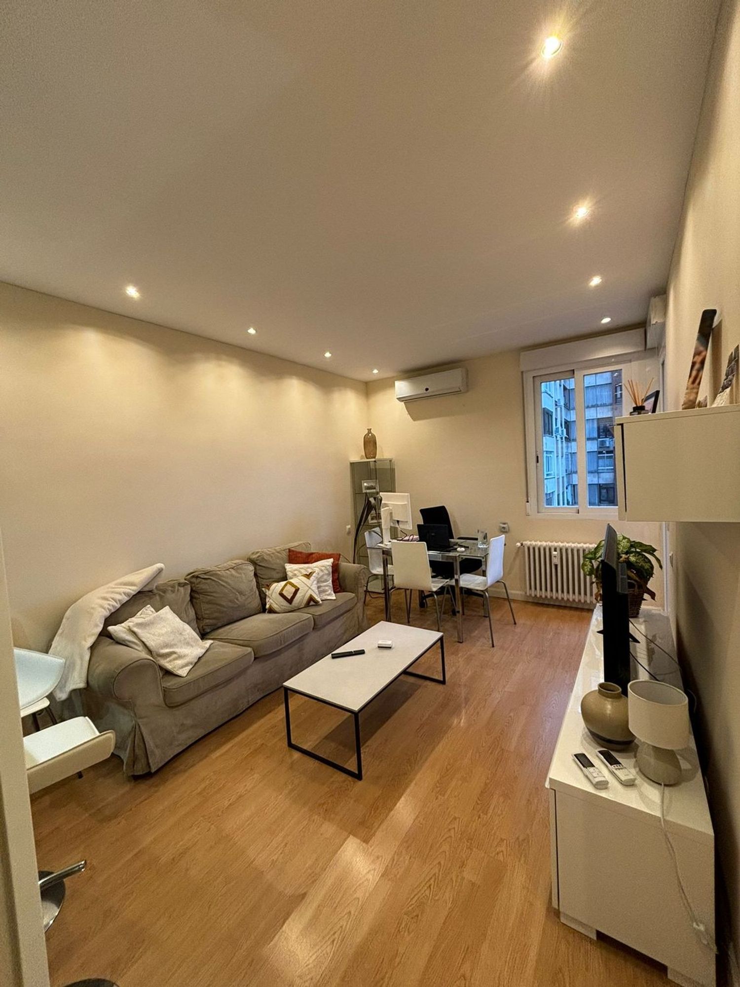 Piso en calle de Orense, 18 - Foto 2