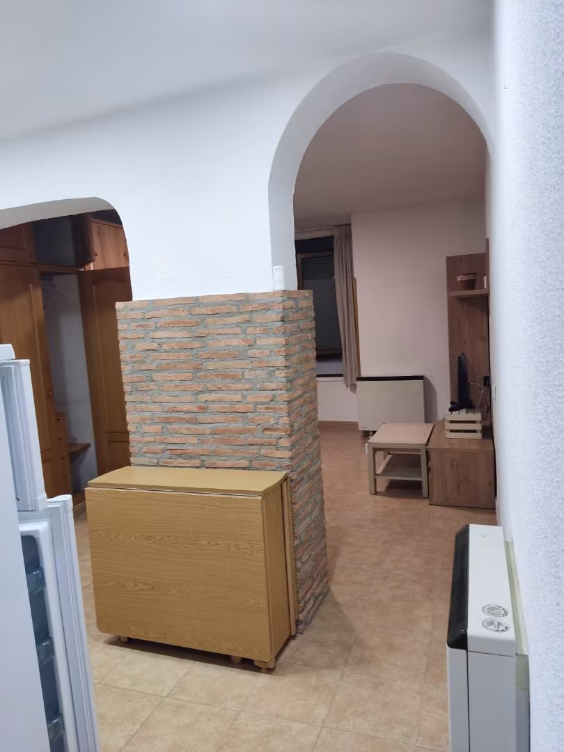 Estudio en  Calle del Reloj 3