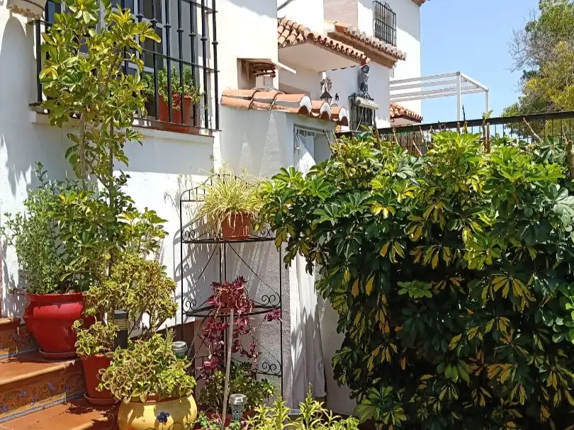 Casa adosada en Torremolinos - Foto 2