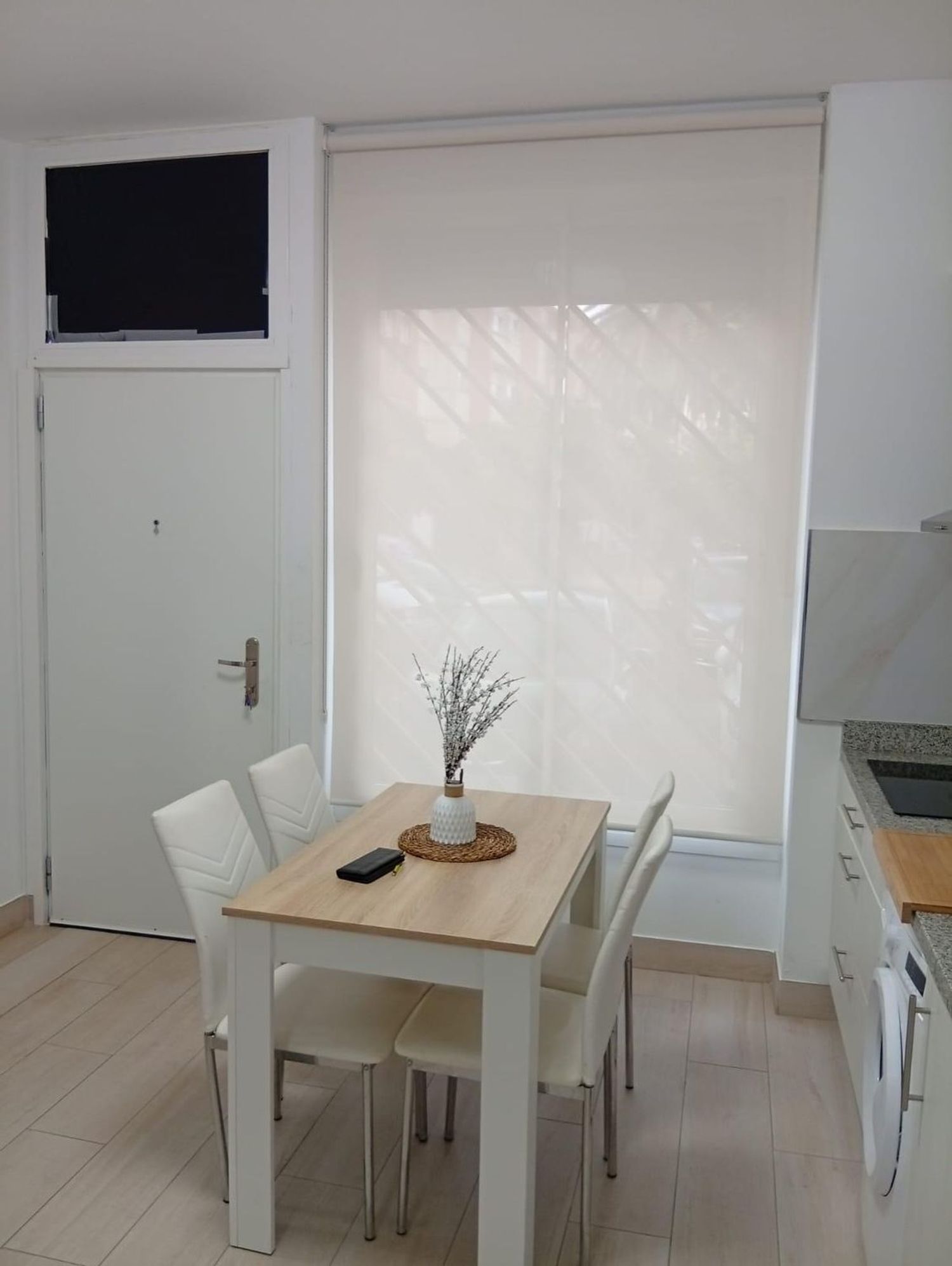 Piso en Calle Pintor Arbasia, 2, Valdeolleros - Zumbacón - Camping - Foto 7