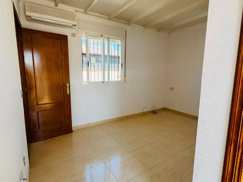 Chalet en  Calle Isla Cristina 6 - Foto 6