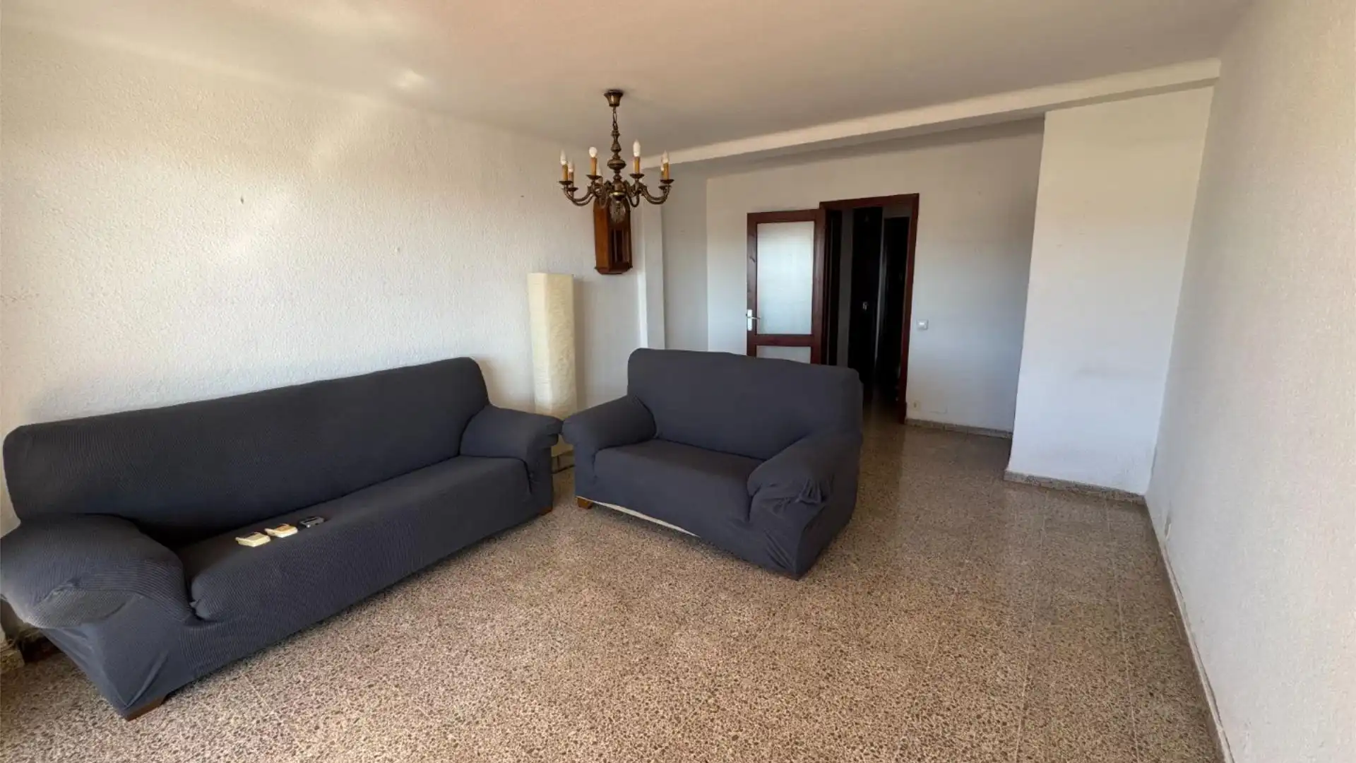 Piso en  Carrer de Francesc Martí i Móra 5 - Foto 2