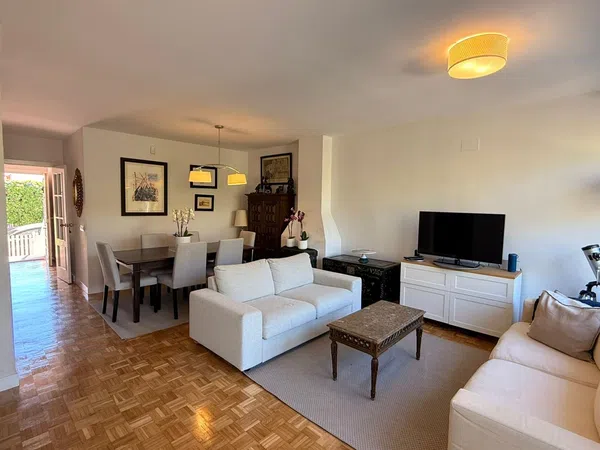 Chalet adosado en venta en Zona Carretera del Plantío - Foto 1