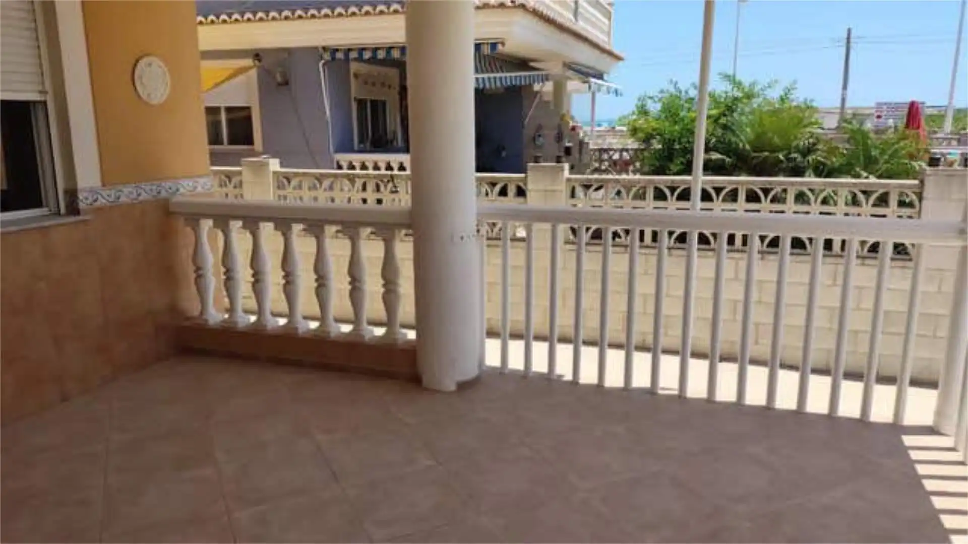 Casa adosada en PLAYA DEL MARENYET - Foto 3