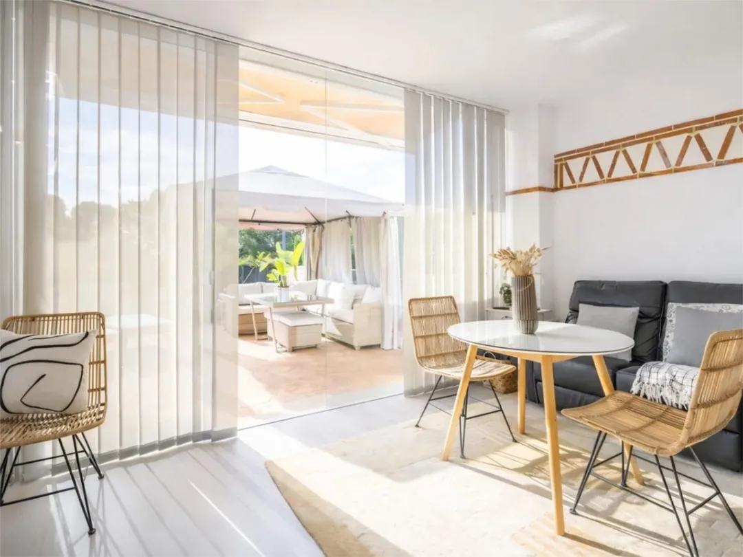 Casa adosada en  Carrer Lisboa 5 - Foto 3