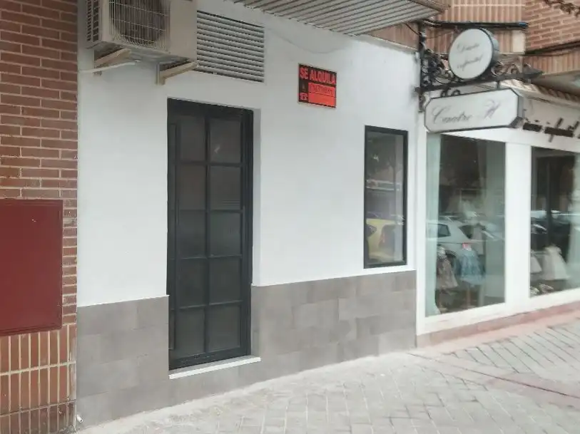 Local comercial en  Calle Vitoria 8 - Foto 1