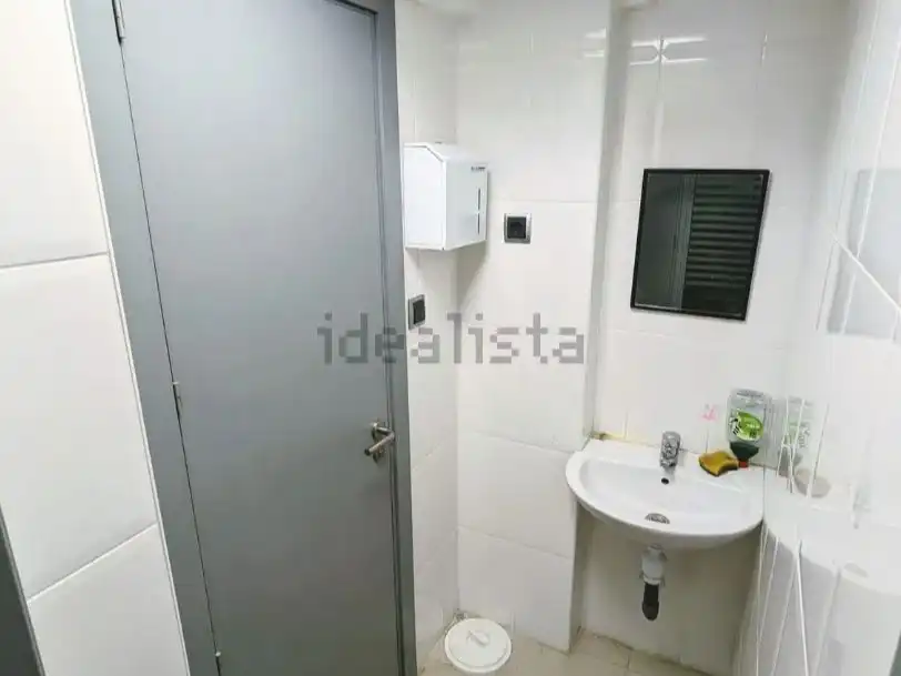 Local comercial en  Calle de Ginzo de Limia 42 - Foto 17