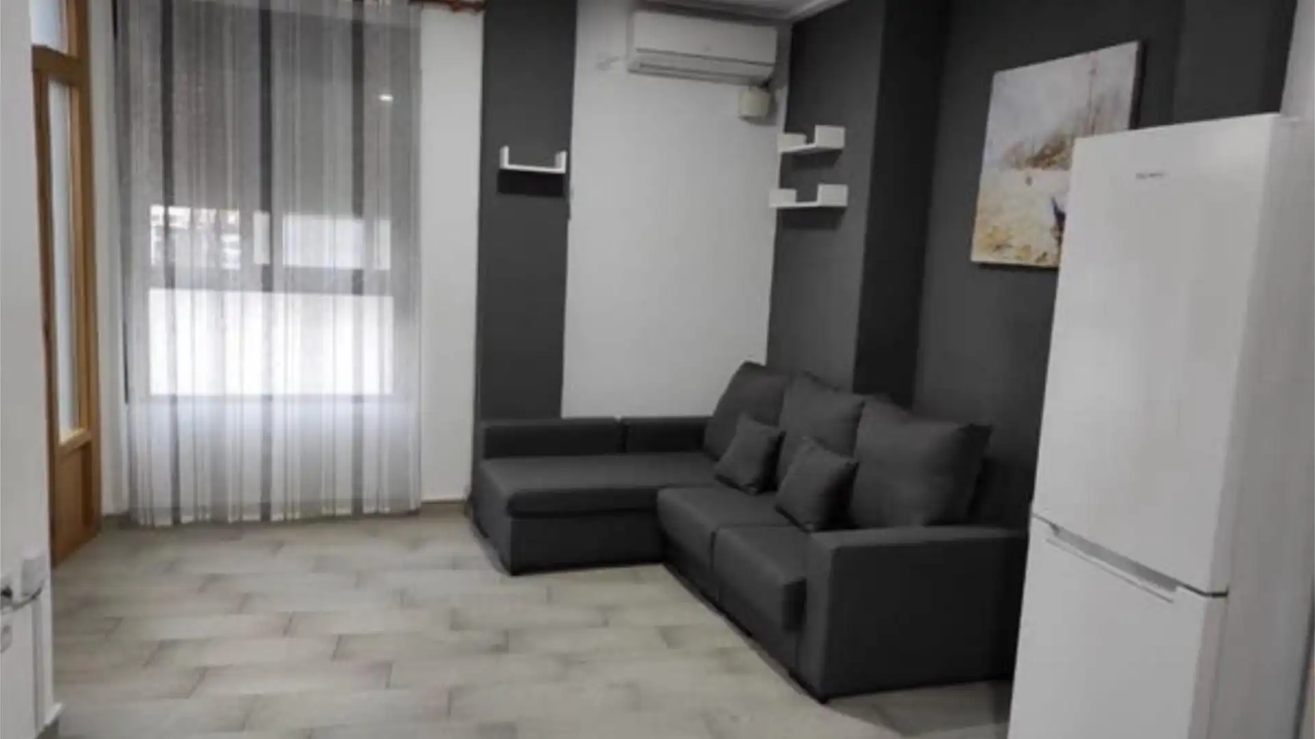 Planta baja en  Carrer de la Diagonal 36 - Foto 4