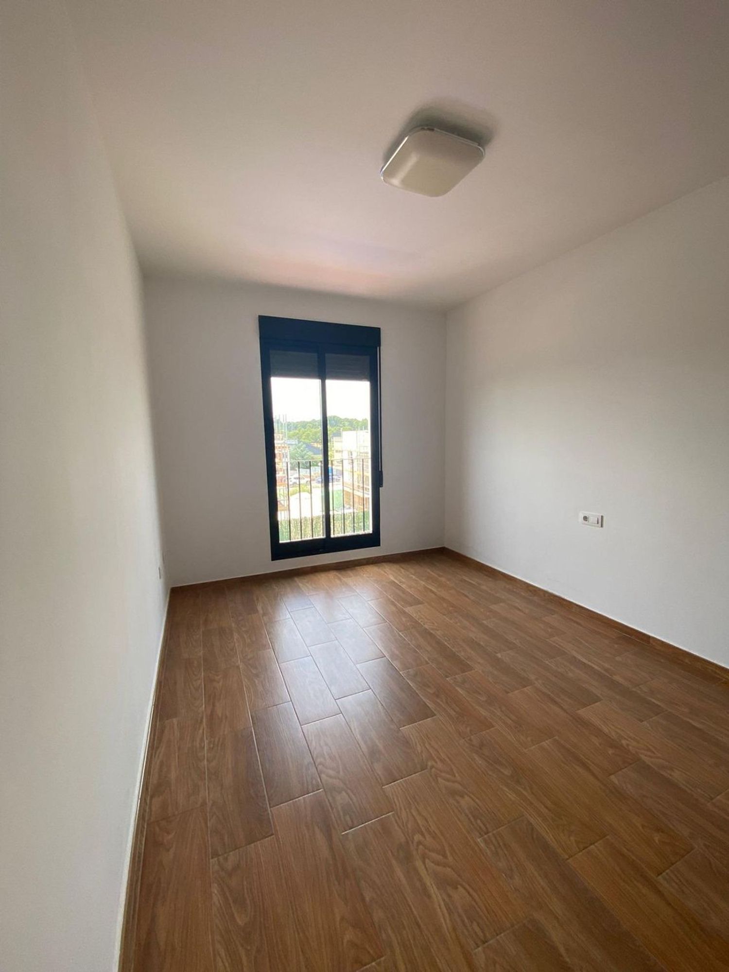 Chalet pareado en Calle Riu Turia - Foto 29