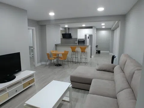 Piso en calle Ruiseñor, 7 - Foto 1