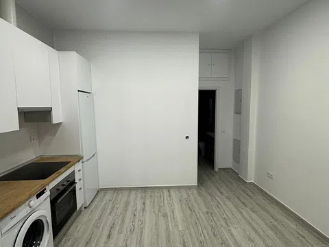 Estudio en calle de la Huerta de Castañeda, 4