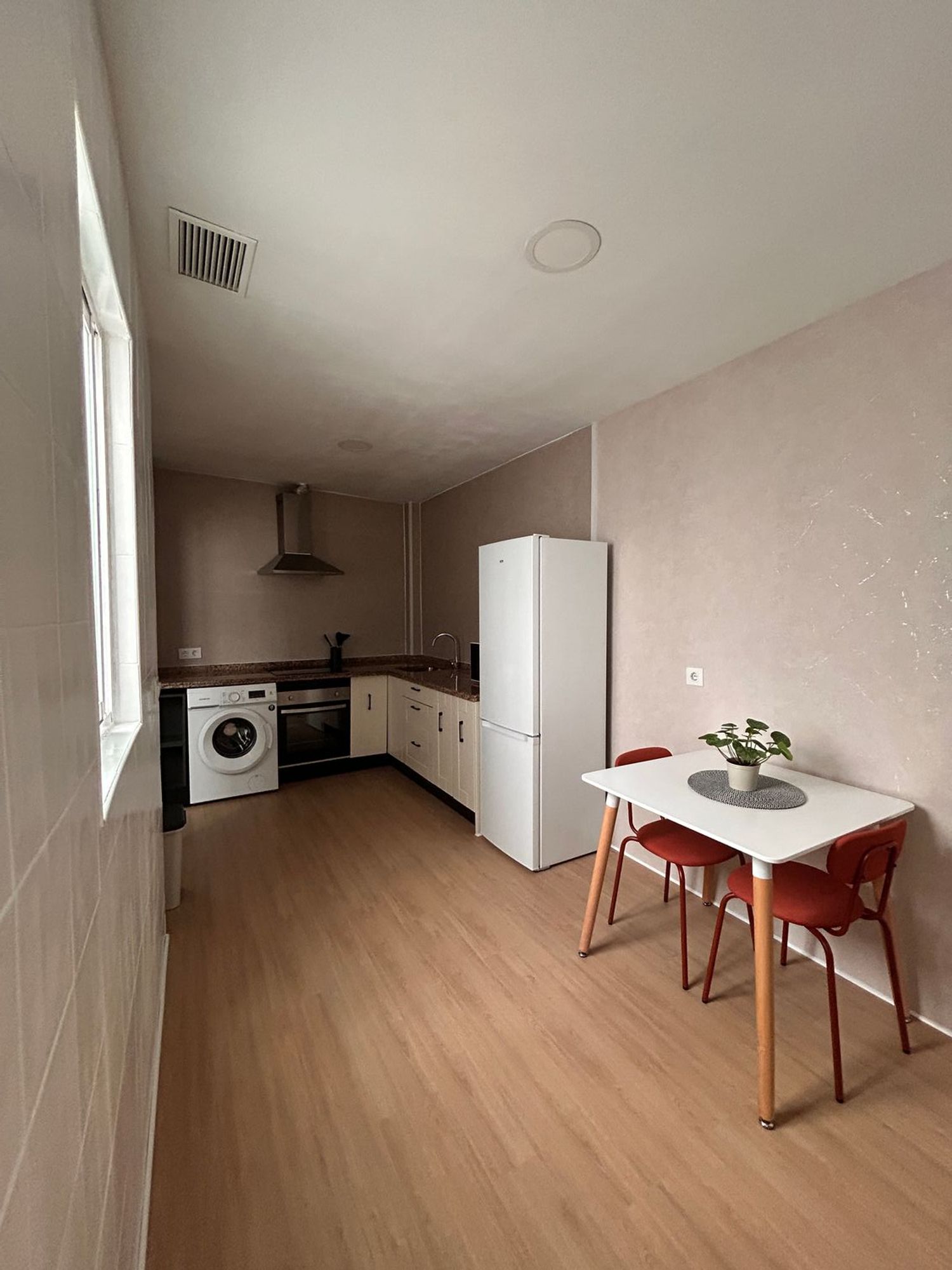 Piso en Calle José María Izquierdo, 3, Cruz Roja - Capuchinos - Foto 3