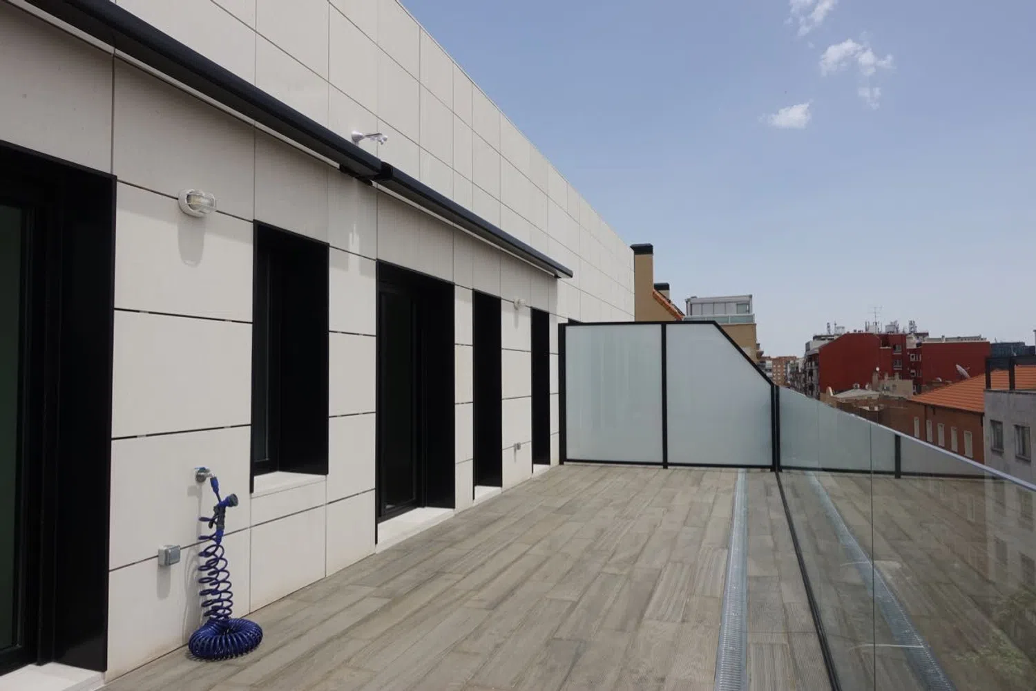 Ático en calle de Azcona, 21 - Foto 1