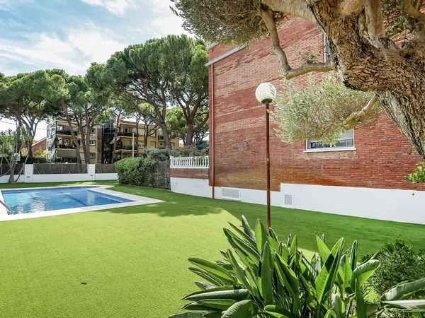 Chalet adosado en Calle 12, 5, La Pineda, La Pineda - Foto 11