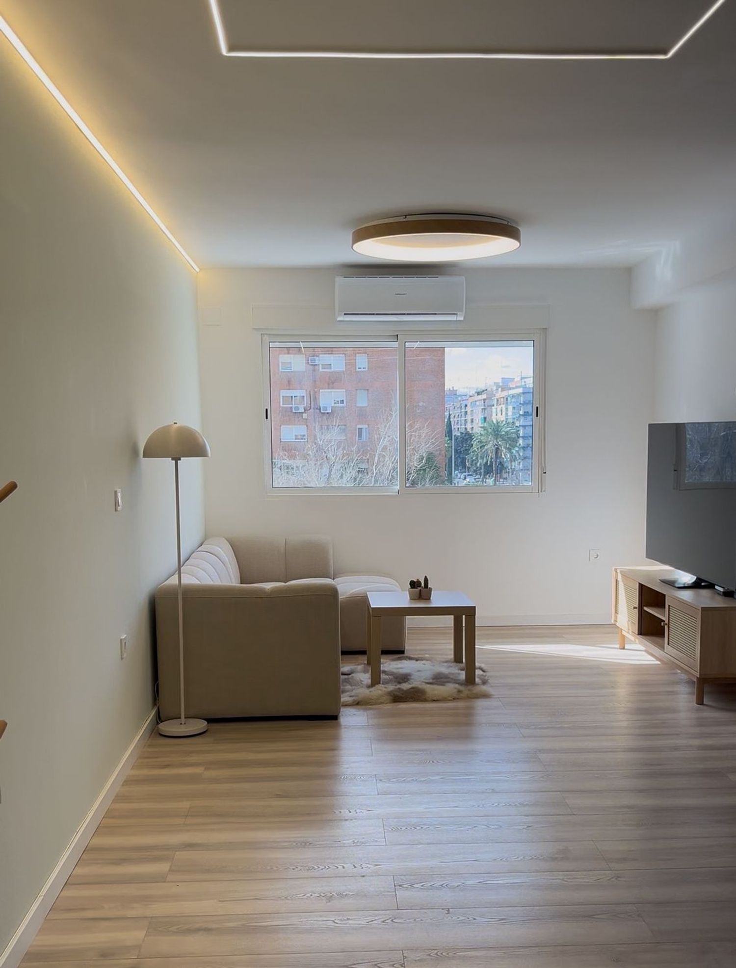 Piso en avenida de la Plata, 50