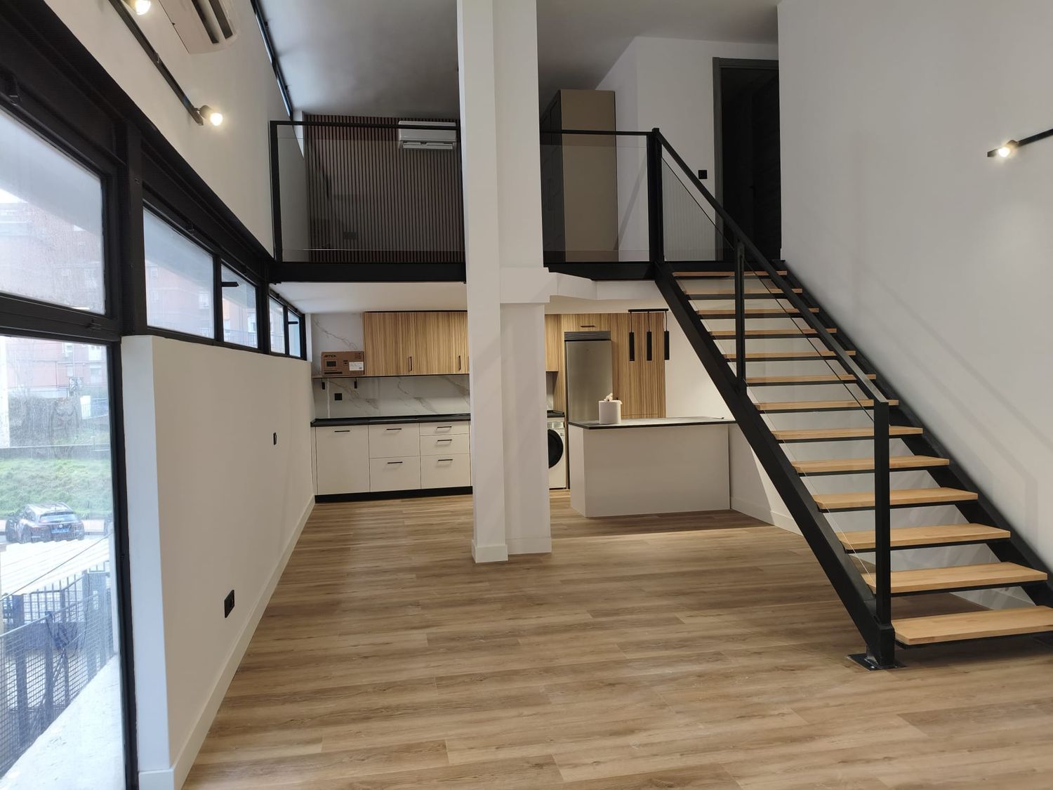 Estudio en calle de Manuel Tovar, 25