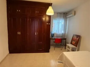 Piso en Ciudad Jardín - Foto 4
