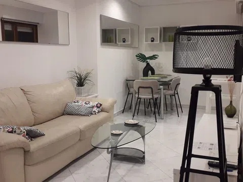 Piso en calle de Julián Besteiro, 35 - Foto 1