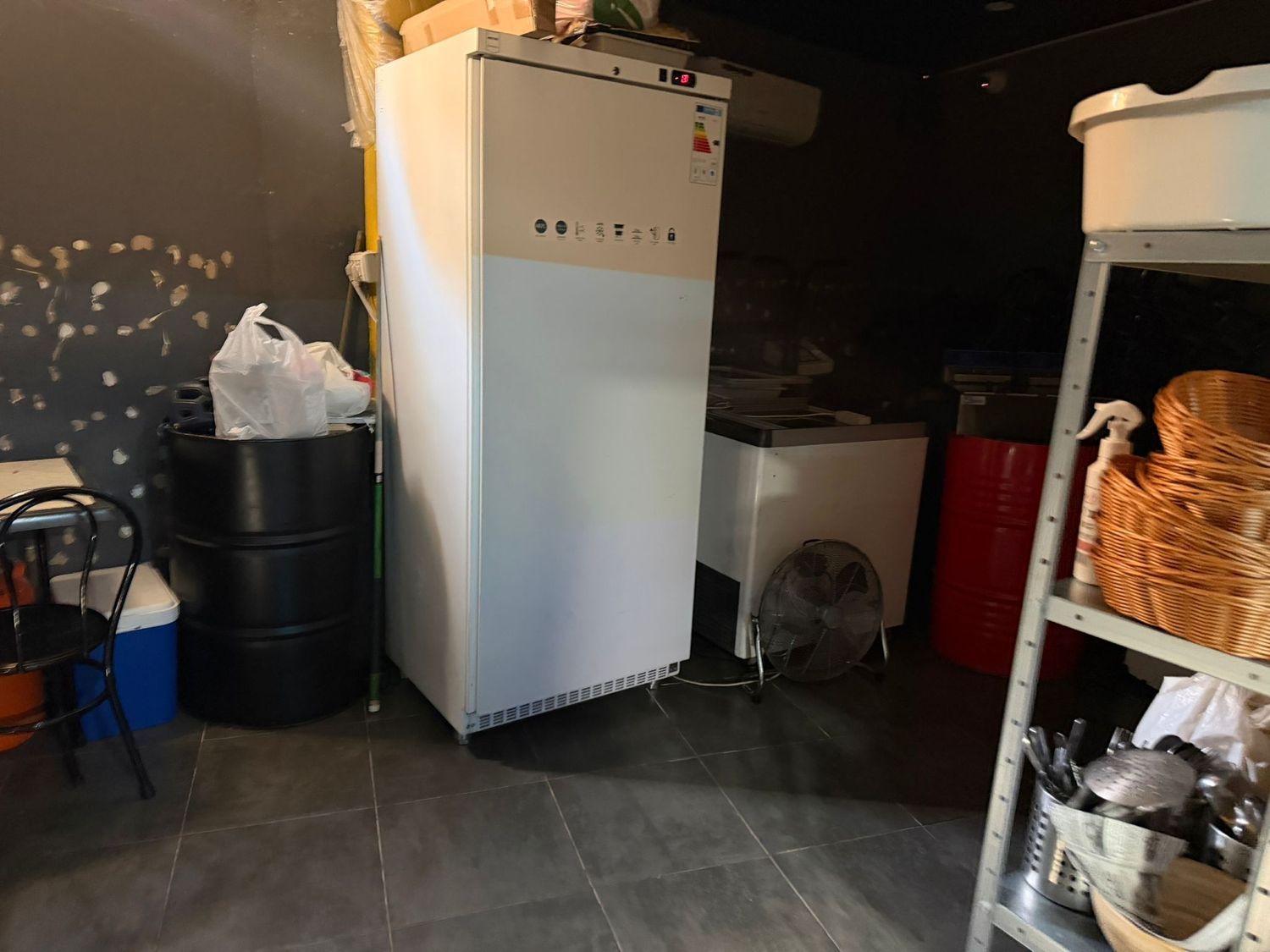 Bar de copas en traspaso en Calle de Diògenes - Foto 7