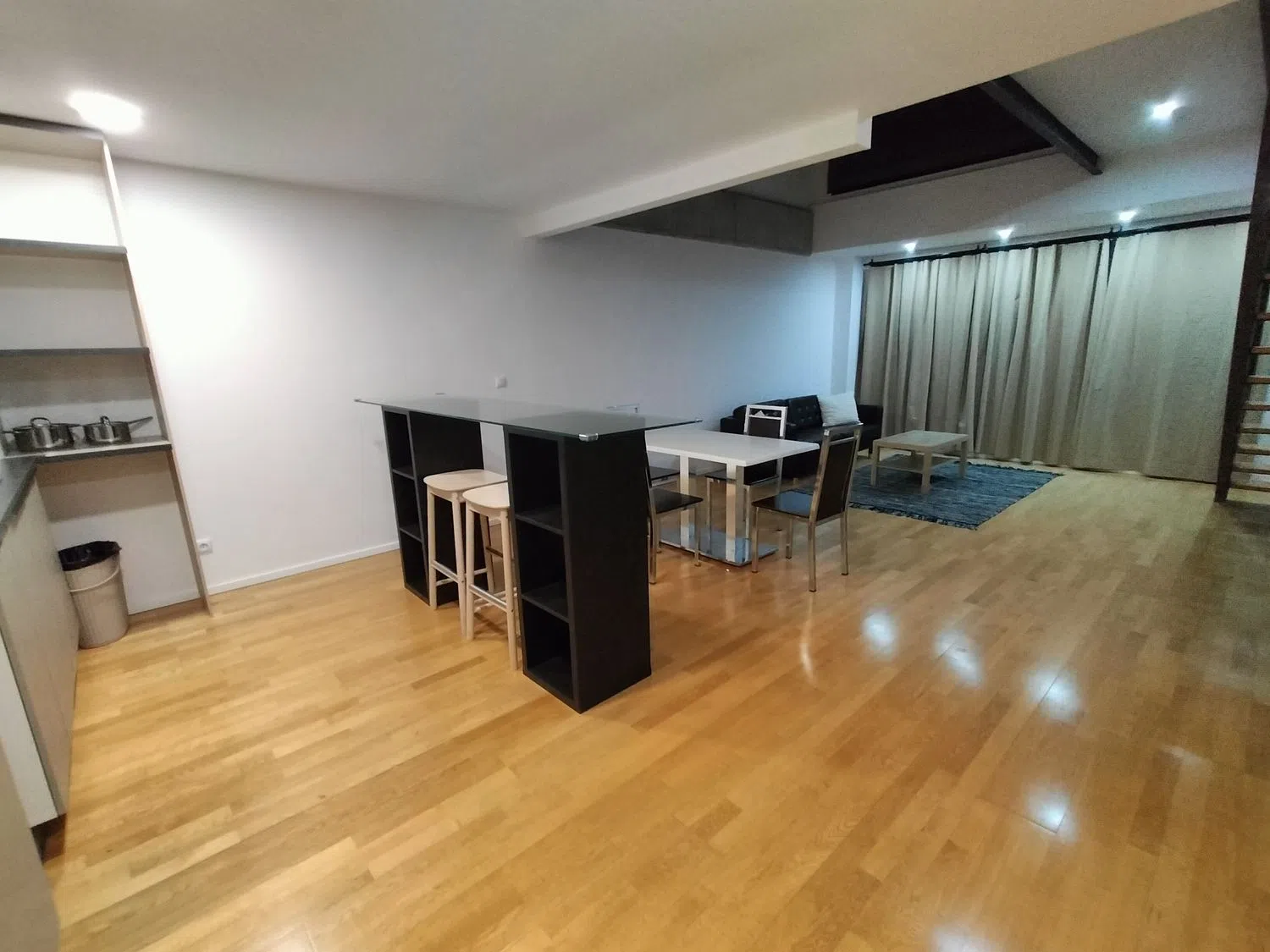 Estudio en avenida de la Industria, 16 - Foto 3