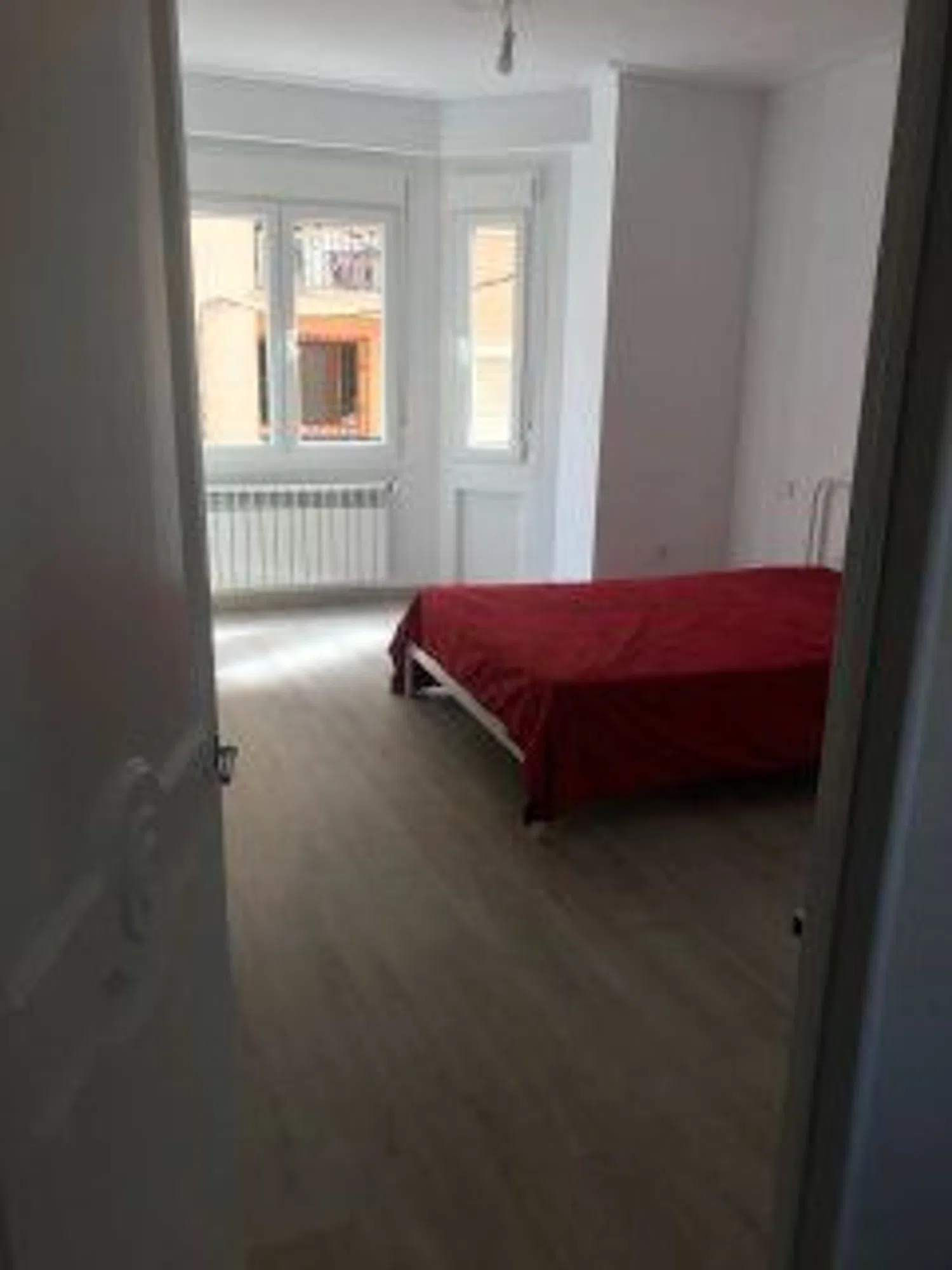 Estudio en calle de Lluís Martí, 58 - Foto 1