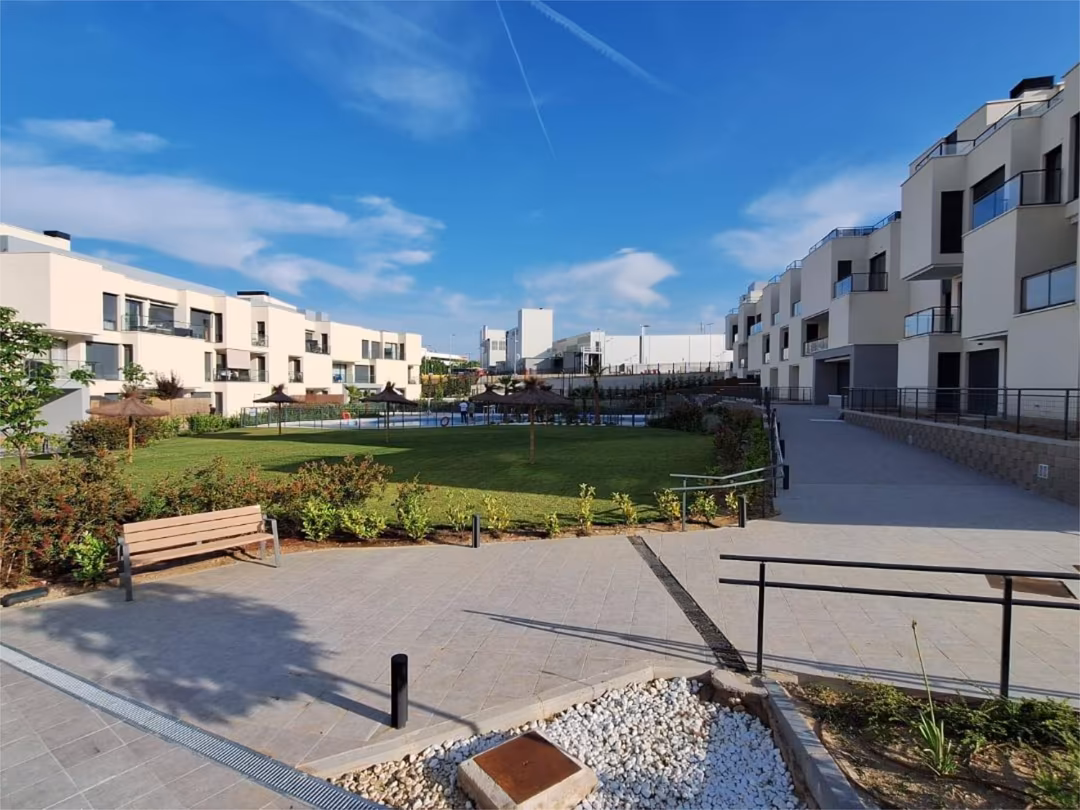 Piso en  Avenida del Camino de lo Cortao 14 - Foto 2