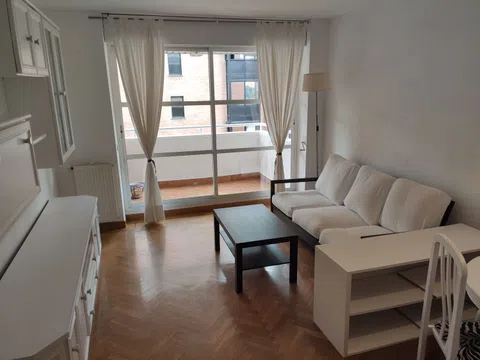 Piso en calle de Numancia, 31