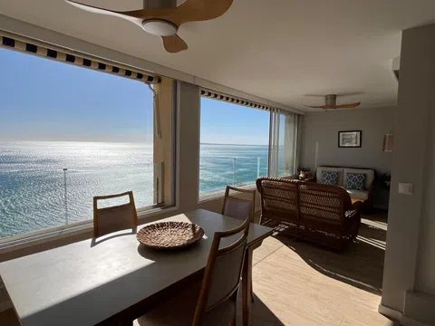 Piso en avenida de Villajoyosa, 97