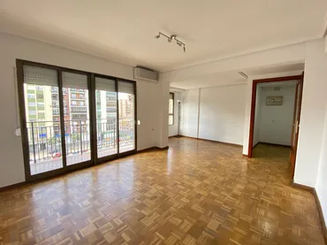 Piso en  Avinguda d'Ausiàs March 35 - Foto 1