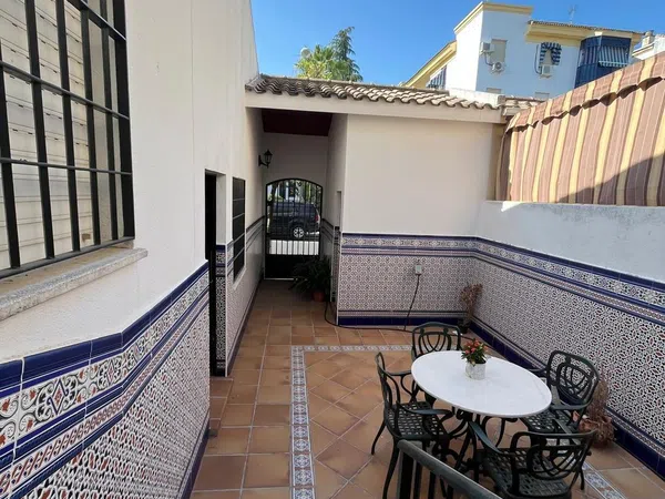 Casa o chalet independiente en Calle Barítono José M. Aguilar Blanco, 15, Miralbaida - Parque Azahara - Foto 1