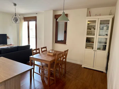 Piso en plaza Poniente, 35