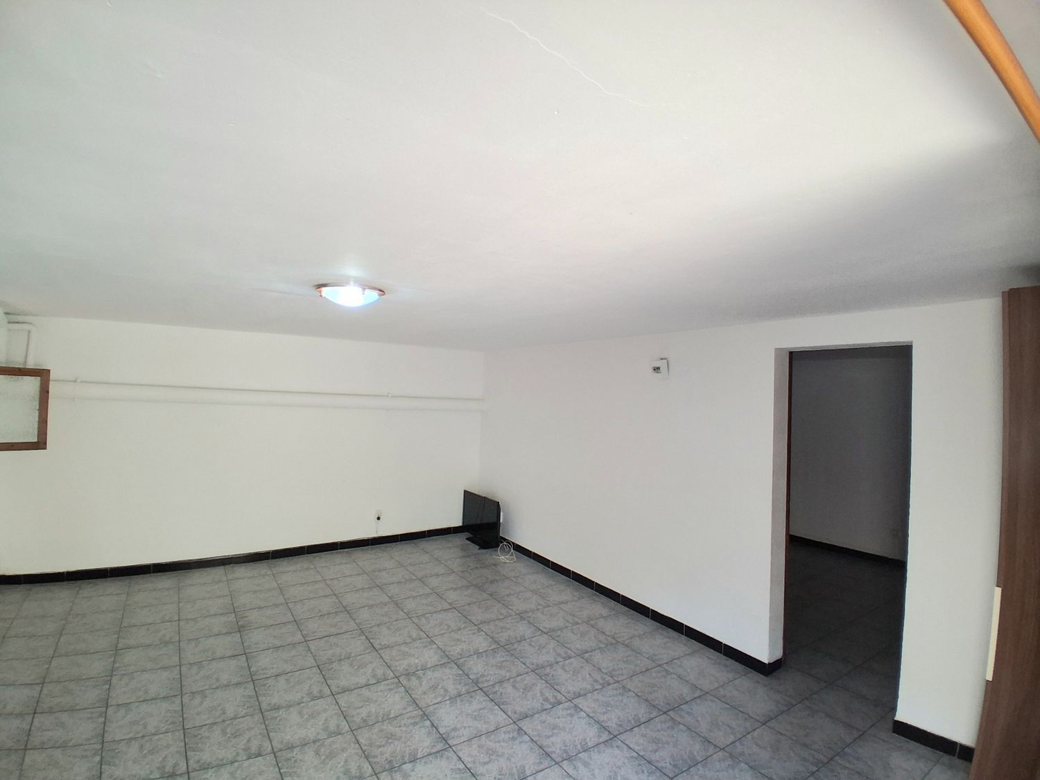 Piso en carretera Militar, 214