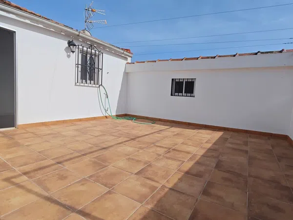 Chalet pareado en Calle Sustancia, 82, Fuente Alegre - El Chaparral - Los Morales - Foto 1