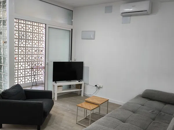 Estudio en calle del Castell de Pop, 23