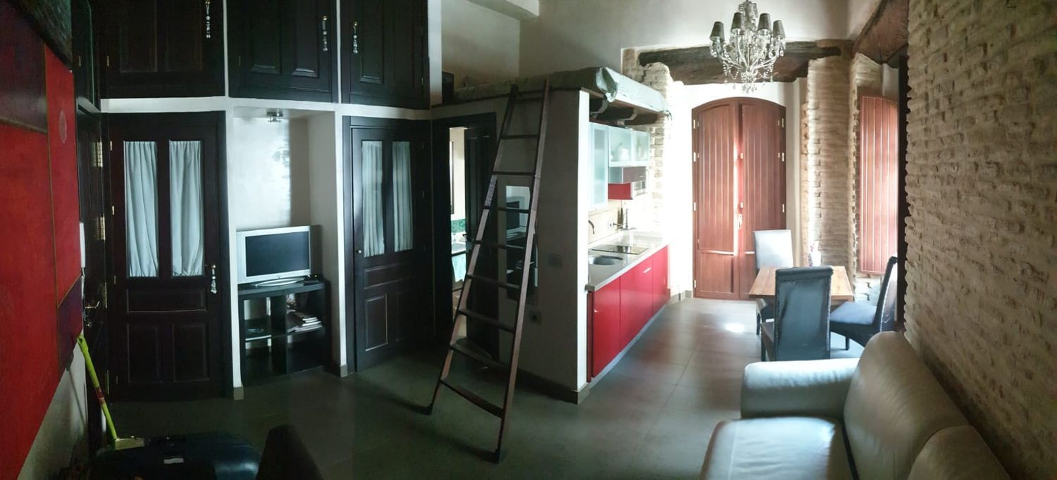 Estudio en plaza de San Lorenzo, 8