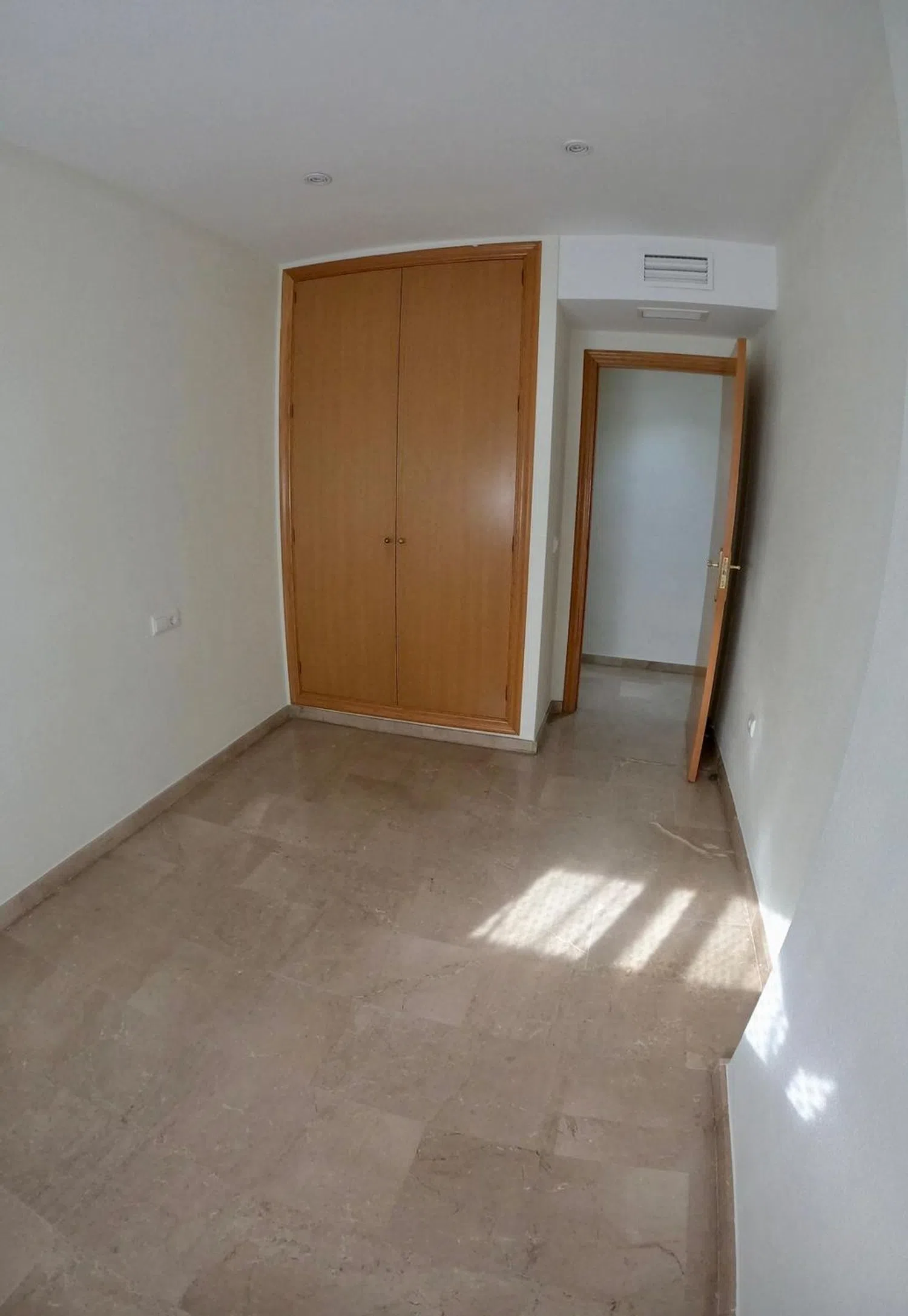 Piso en avenida Don Juan de Borbon, 52 - Foto 12