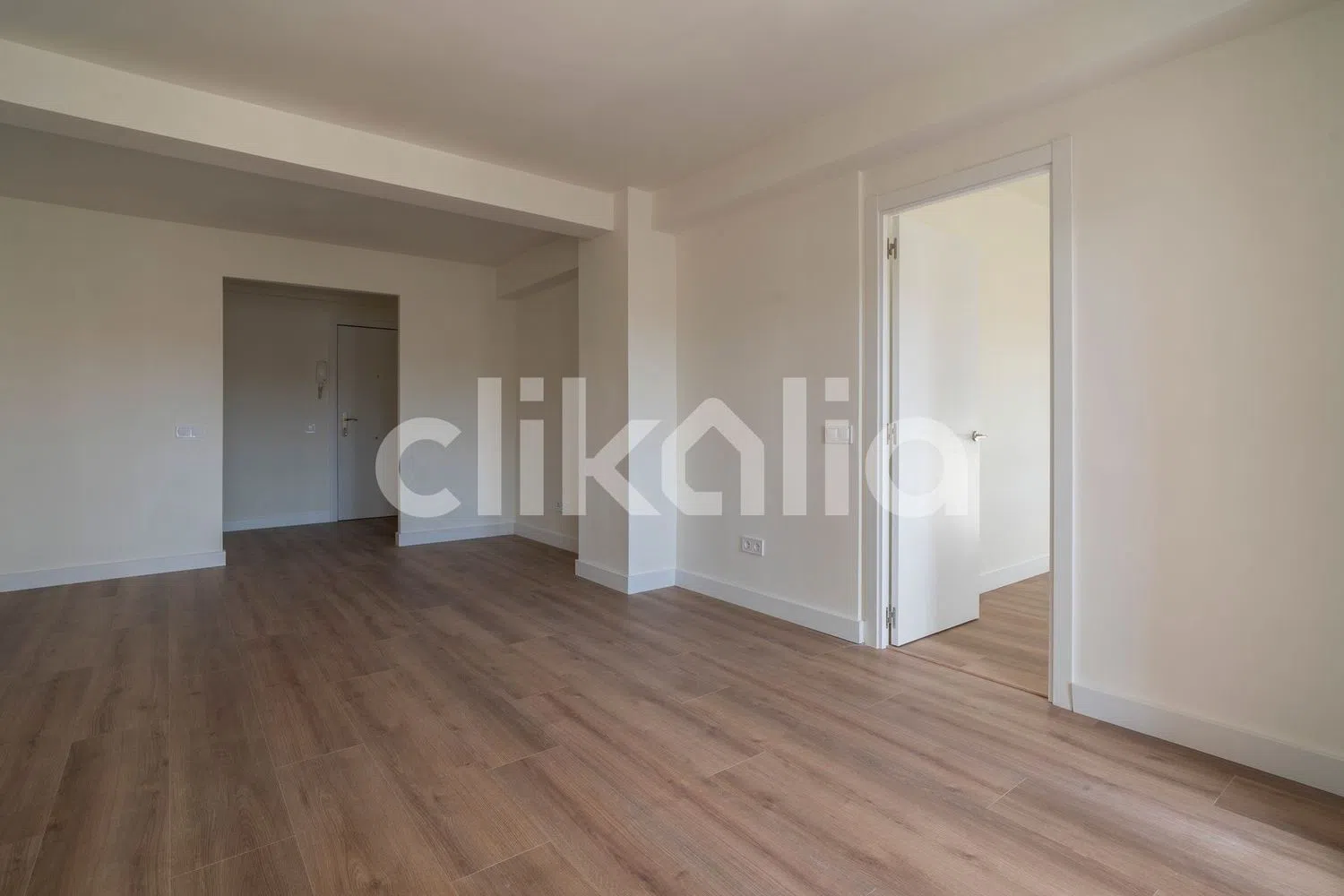 Piso en calle Ramón y Cajal - Foto 3