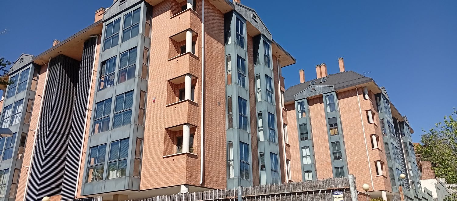 Piso en calle del Marqués de Altamira, 3 - Foto 2