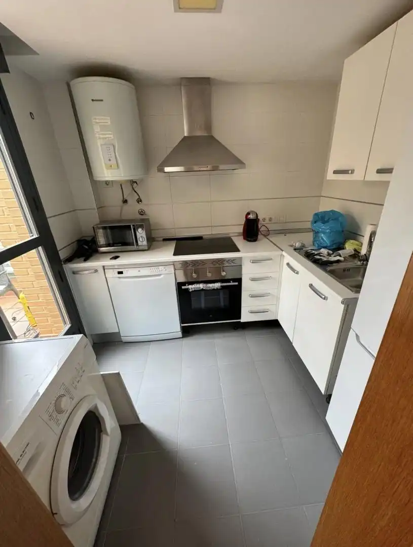 Piso en  Calle Fernando Sanchéz Agüera 24 - Foto 3