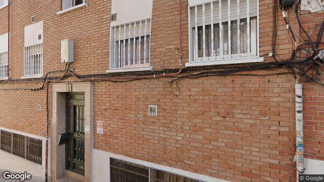 Vista de la calle de Piso en Calle Aramis, 13
