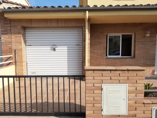 Casa de pueblo en Sils - Foto 2